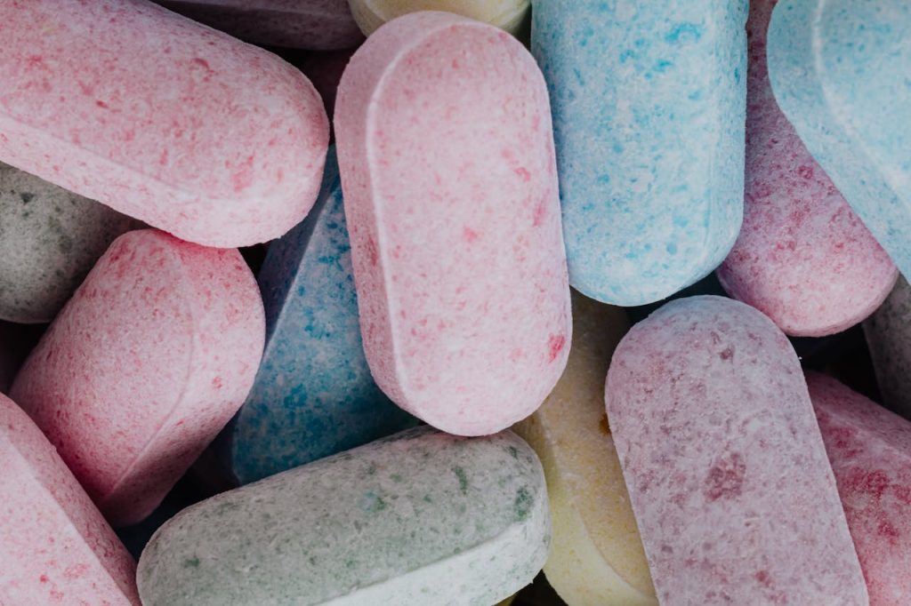 La différence entre la vitamine en poudre et la vitamine en gélule