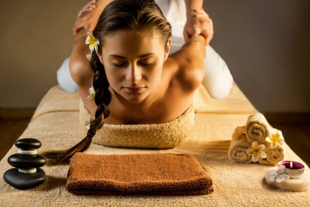 Pourquoi le massage thaï est-il si efficace pour soulager les tensions ?