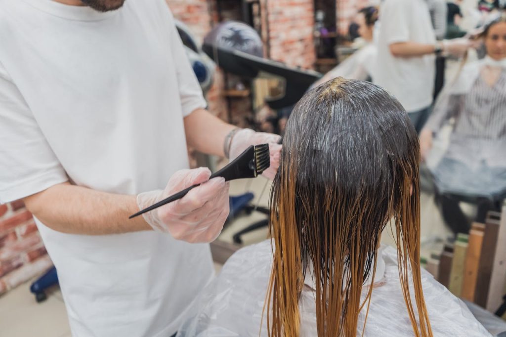 Causes de maux de tête après coloration végétale