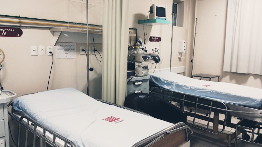 Comparatif des draps d’examen : choisir le bon allié pour votre pratique